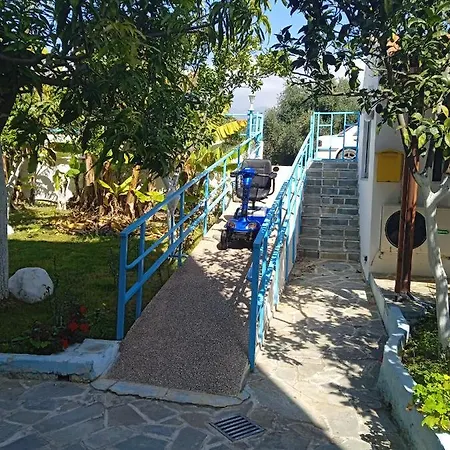 Kastro Aparthotel Myrtos