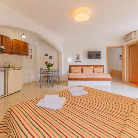 Aparthotel Kastro Myrtos