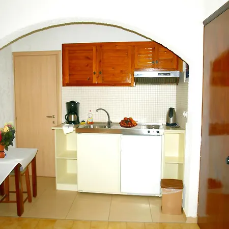 Aparthotel Kastro 3*